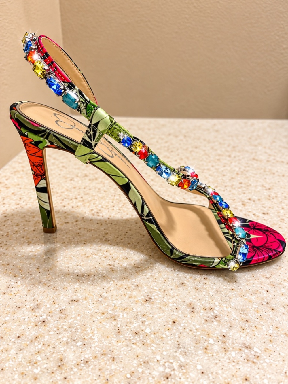Heels - Picture 3 of 3